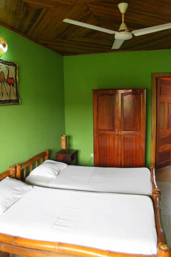 Busua Inn Kültér fotó